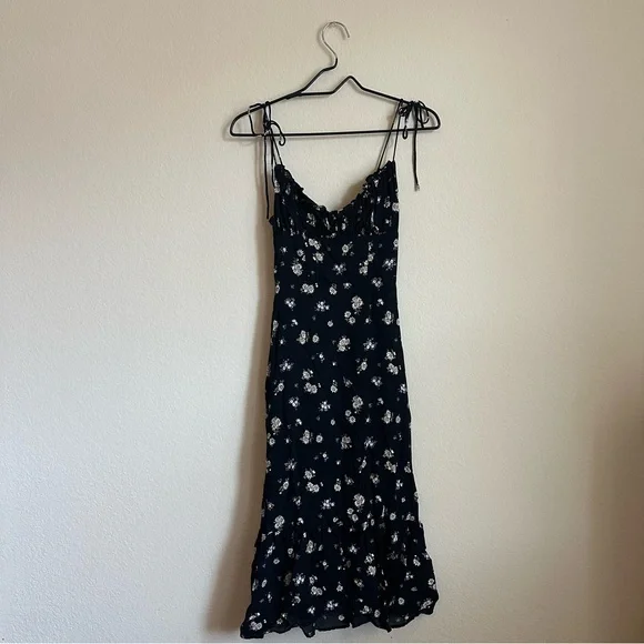 Reformation Embry Dress - Picture 2 of 6